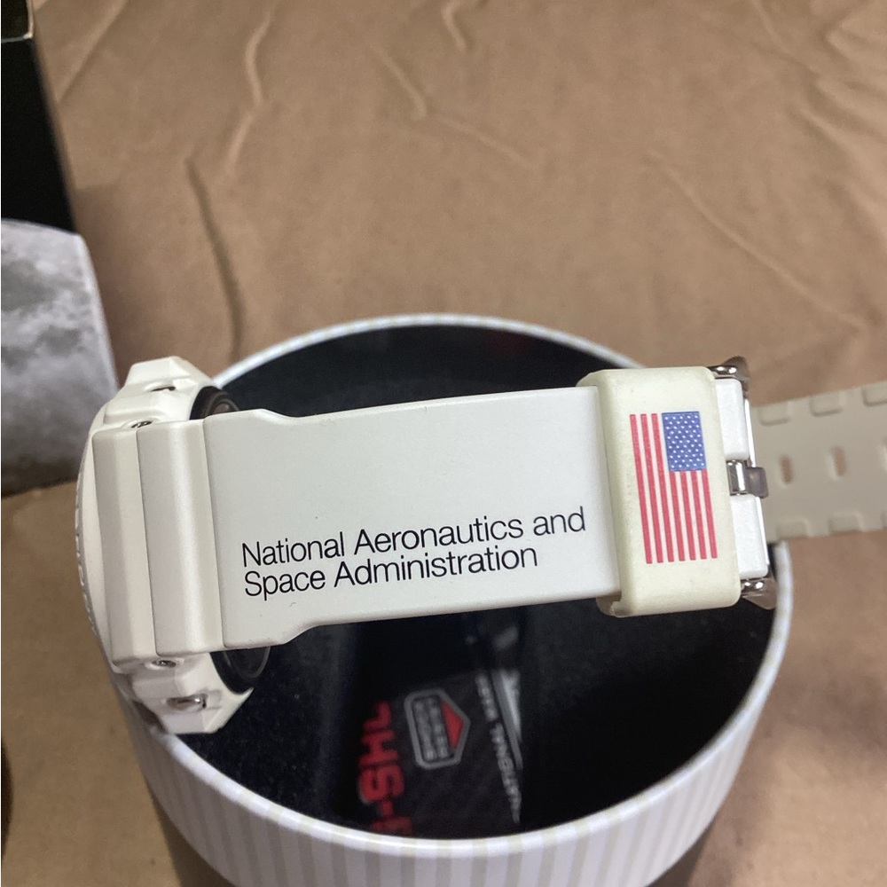 Casio G-Shock x NASA Limited Edition DW-6900NASA23-7CR 3230 - Picture 9 of 12